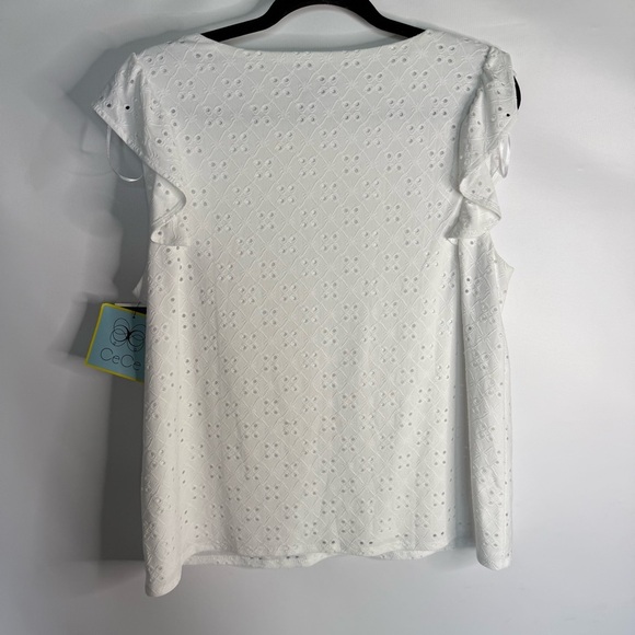 NEW CeCe Women’s White Eyelet Ruffle top cap sleeves size large. Fully lined - Picture 2 of 11